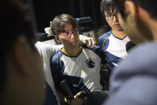 KT险胜TSM,CoreJJ开启传奇时刻淘汰赛2:0(深圳) KT险胜TSM,CoreJJ开启传奇时刻淘汰赛2:0(深圳)