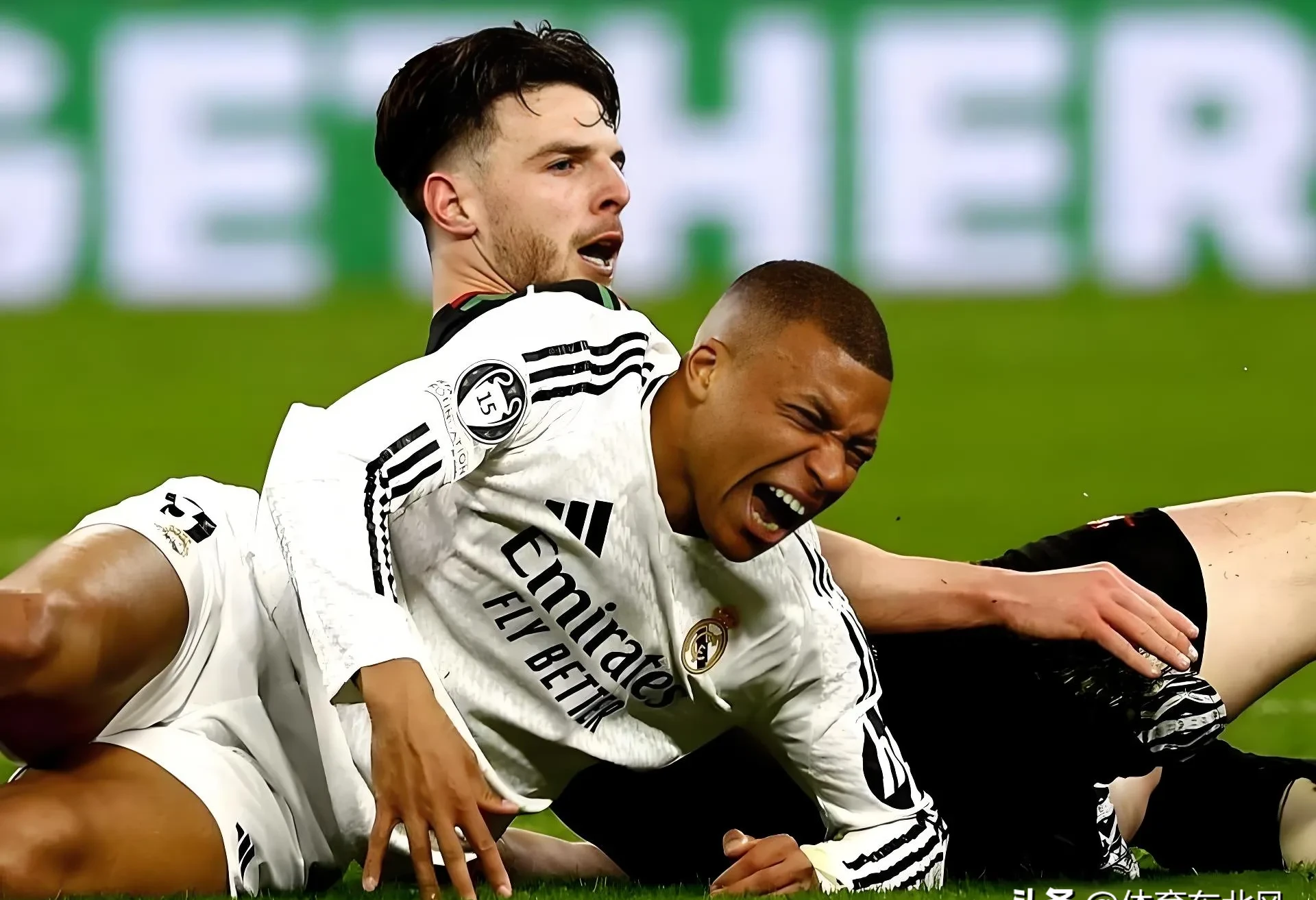 包含多特蒙德绝杀利物浦,姆巴佩乌龙送礼意甲的词条 包含多特蒙德绝杀利物浦,姆巴佩乌龙送礼意甲的词条