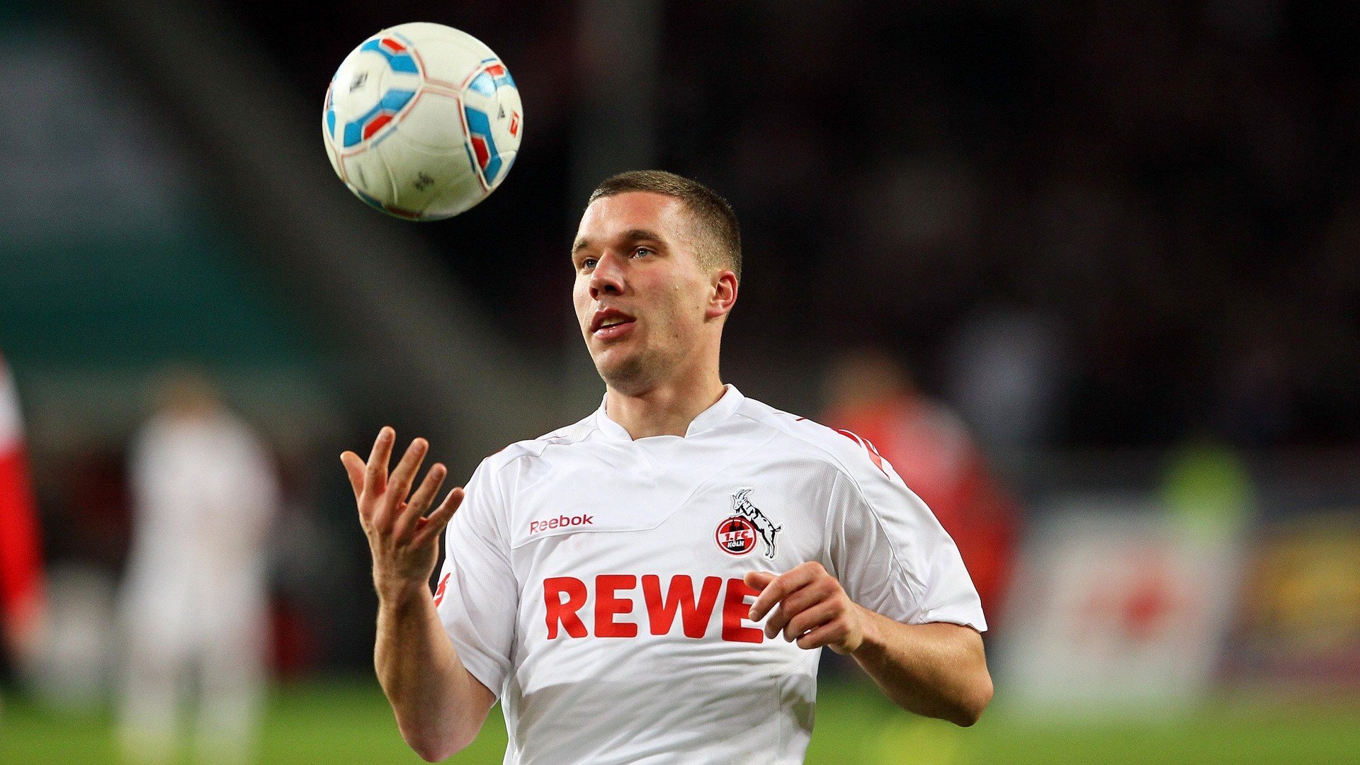 夜的两种终结方式，曼联的秒针与凯恩的时针